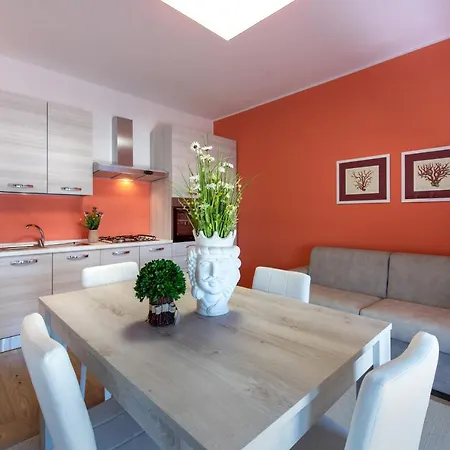 Apartment Sea View By Professione Vacanze *