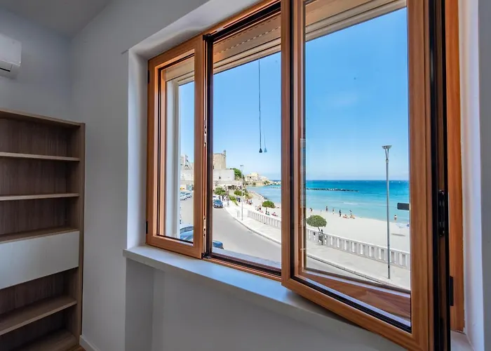 Daire Sea View By Professione Vacanze *